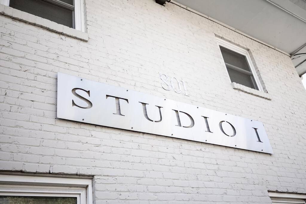 Walk To 12 South, 7 Min To Downtown, Free Parking! Apartman NashvilleNashville  Kültér fotó
